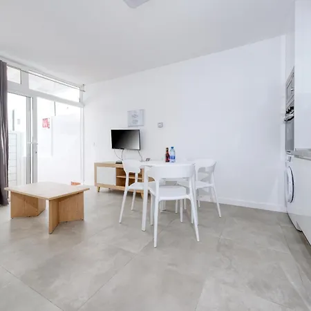 Puerto Amatista 1 - 100m To The By Lanzarote Apartament